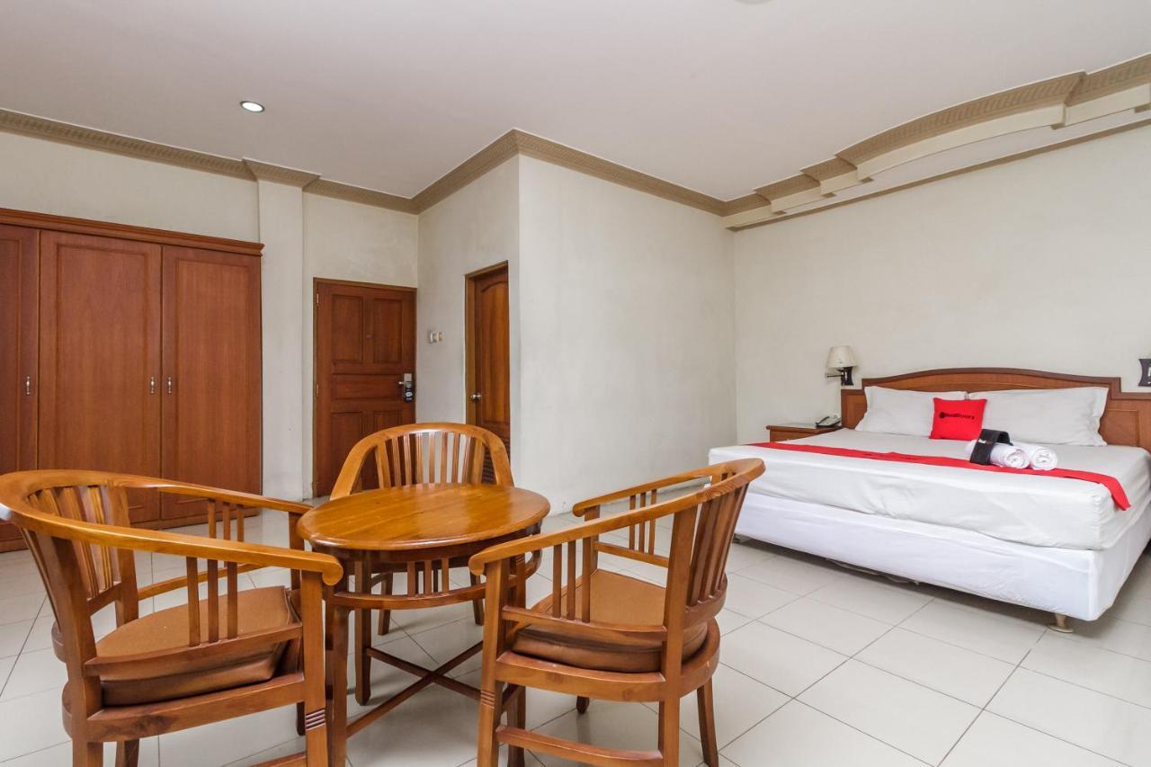 Reddoorz Plus Near Taman Siring Benuaanyar Exterior photo